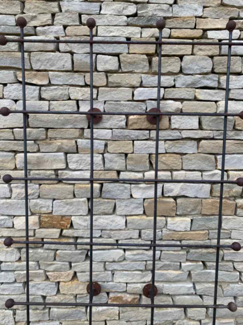 Open welded trellis
