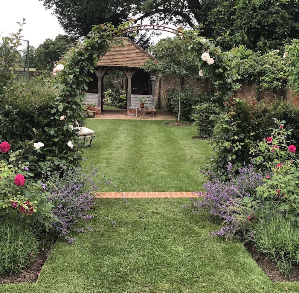 Rose tunnel